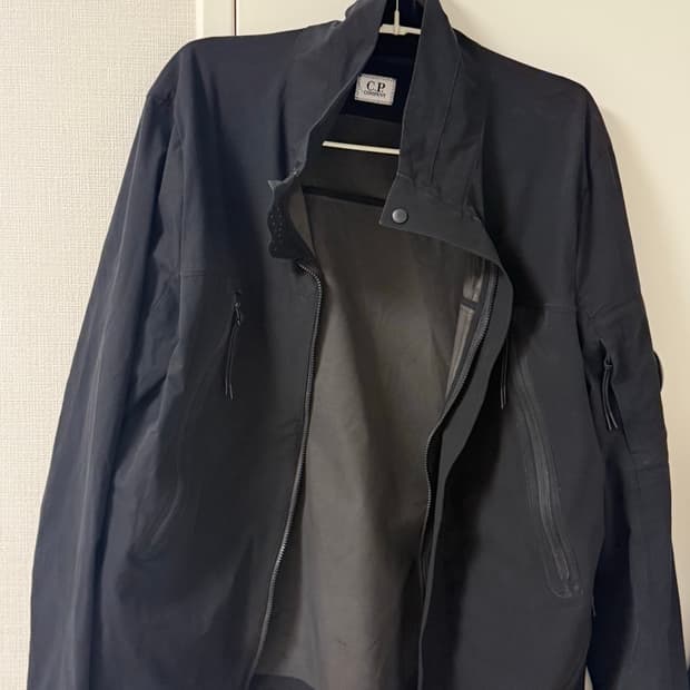 CP컴퍼니 프로텍 집업