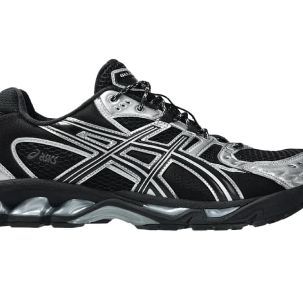 아식스 젤 님 버스 10.1 블랙퓨어실버 245