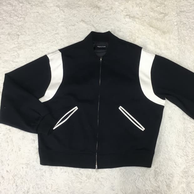 마젠타스튜디오 바시티자켓 CC26