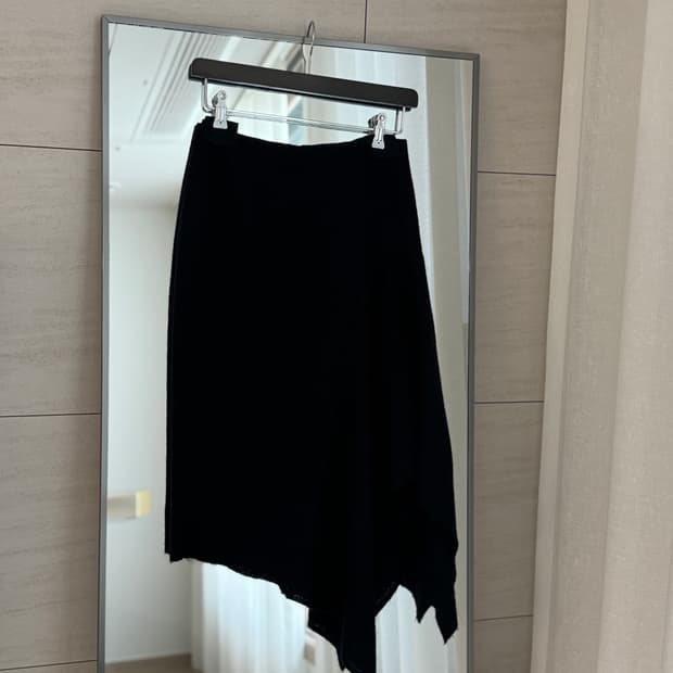 드리스반노튼(Dries Van Noten) 울 미디 드레이프 스커트