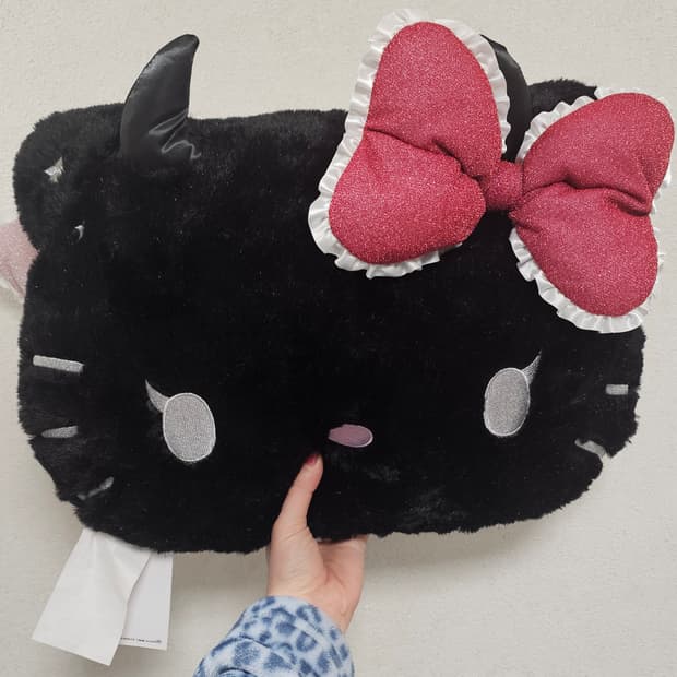 헬로키티 천사와악마시리즈 쿠션