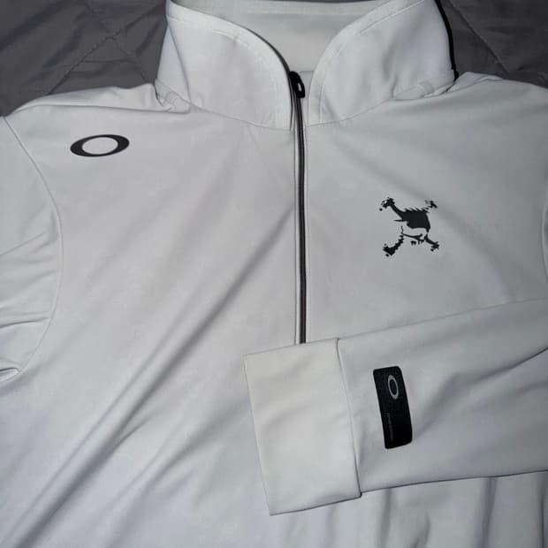 오클리 반집업 슬리브