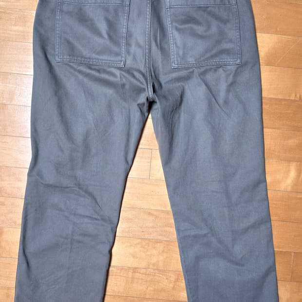 비이커 맨투맨 105