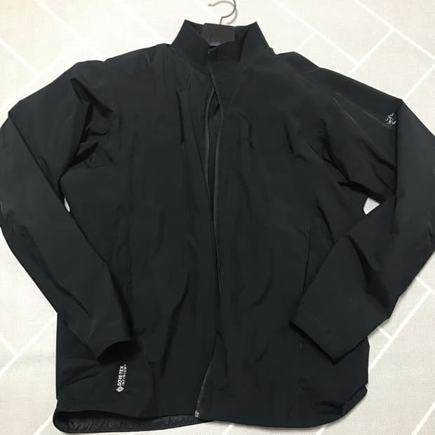 아크테릭스 솔라노 자켓