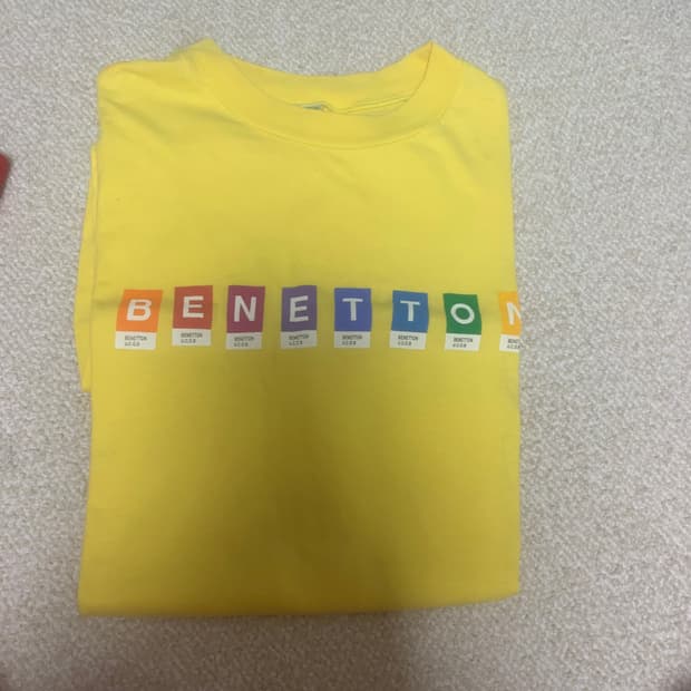 베네통 옐로우 라운드 반팔티셔츠 100