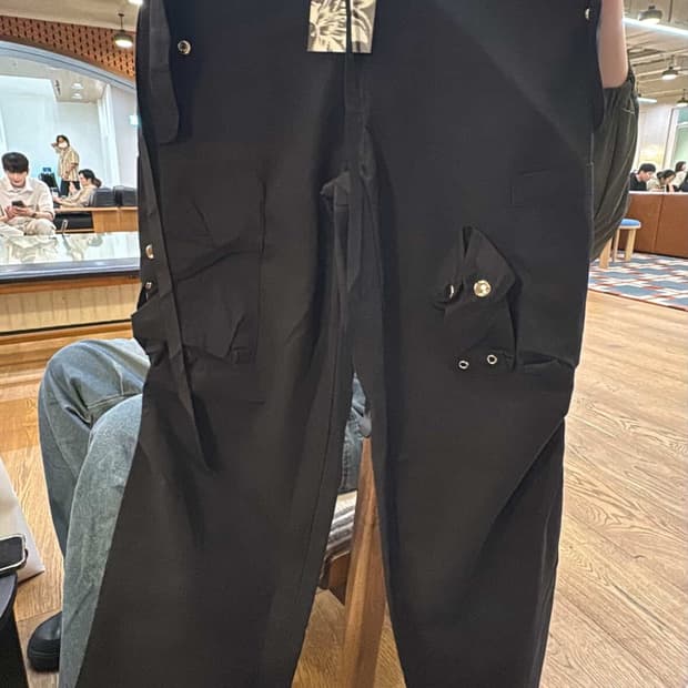 나체 카고 팬츠