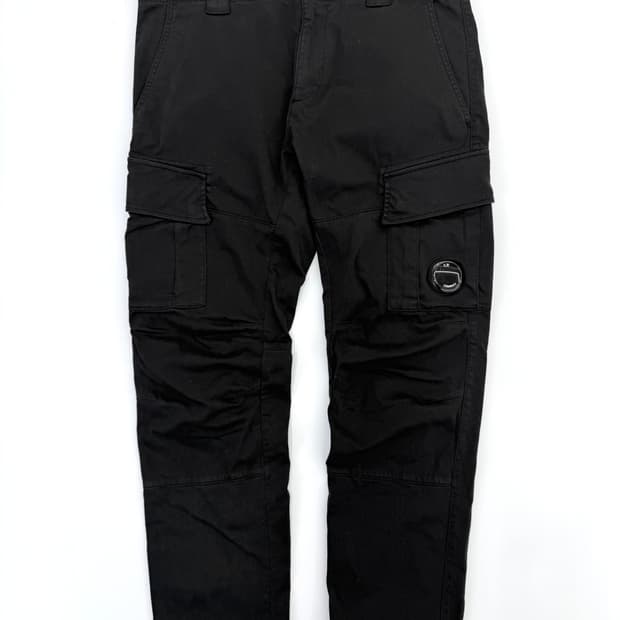 CP컴퍼니 렌즈 와펜 카고 팬츠 블랙