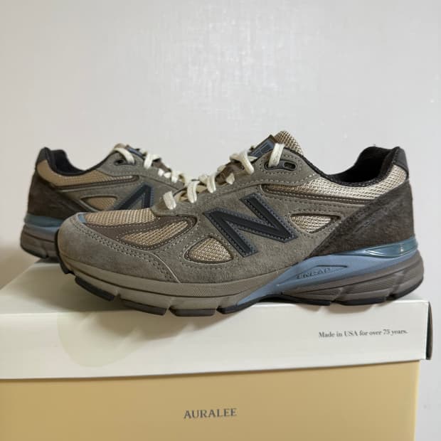 뉴발란스 x 오라리 990v4 런던포그 245