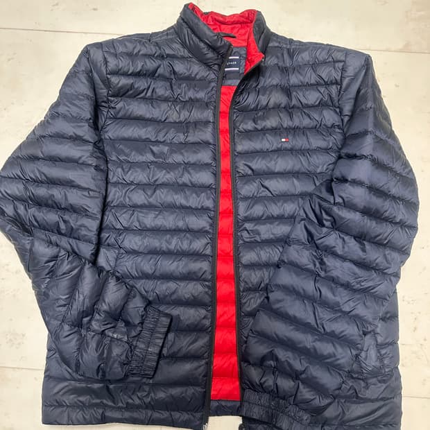 타미힐피거 경량패딩