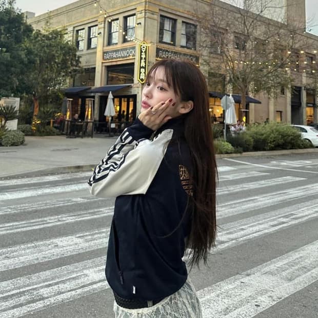 [M]아디다스 홍지윤 슈퍼걸 레오파드 트랙탑 져지