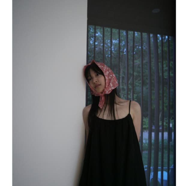 에프터먼데이 rose triangle scarf