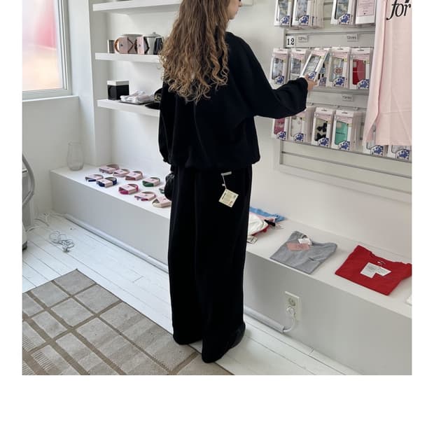 Attends  어텐즈 제니 스웨트 팬츠