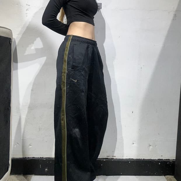 나이키 블랙 말차 카키 사이드 라인 와이드 추리닝 바지 M
