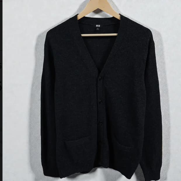 105)유니클로 울 가디건 차콜그레이