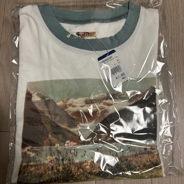 캐피탈 링거티 처칠레이크 반팔