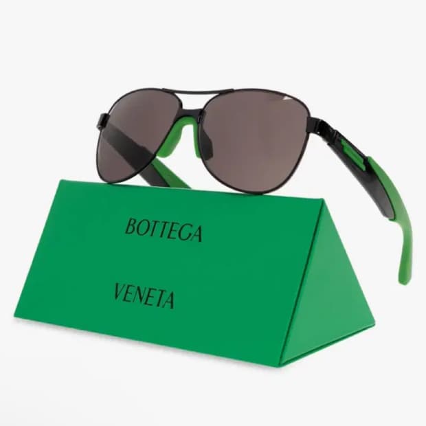 보테가베네타 블랙 메탈 마이터 에비에이터 선글라스 블랙그린 OS