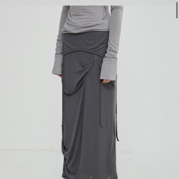 플레어업 Asymmetrical Draped Long Skirt