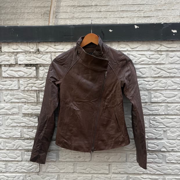 띠어리 가죽자켓