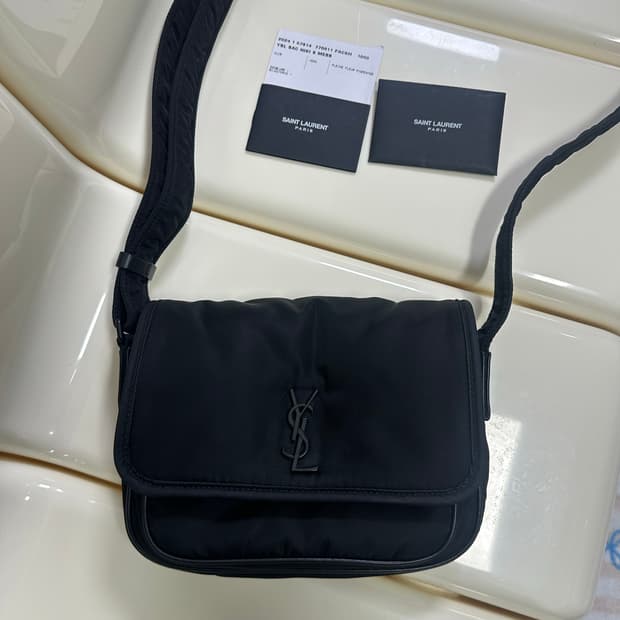 [SA 정품] 생로랑 니키백 메신저 블랙 스몰