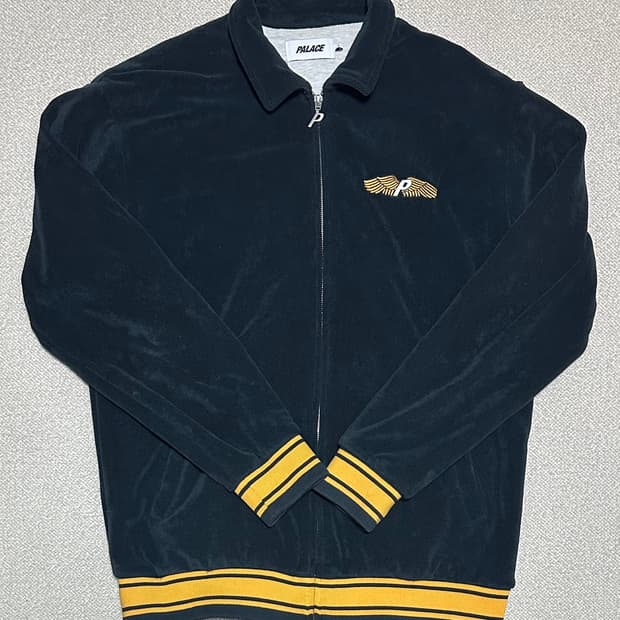 팔라스 22ss 타월링 자켓