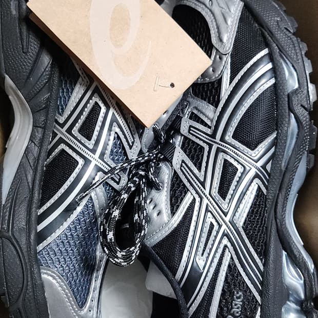 아식스 젤님바스10.1 블랙 실버 260