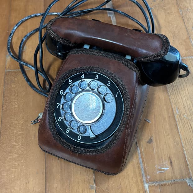1970s vintage rotary dial telephone