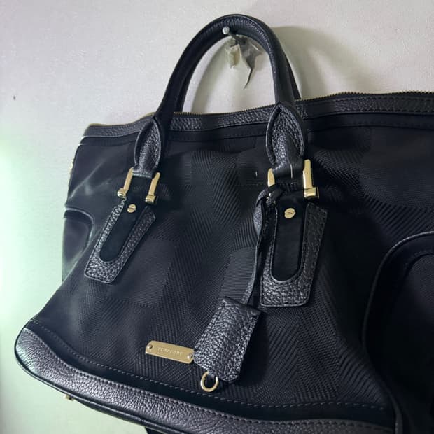 버버리 레더 토트&크로스 2WAY 백