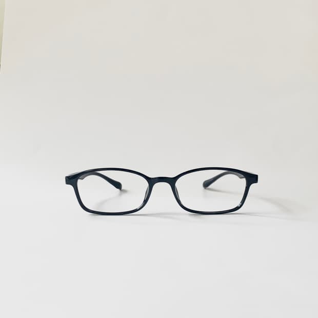 [픽키-618] 유광 딥블랙 사각 뿔테 안경 데드스탁 베이직