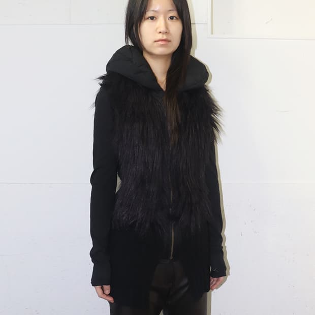 앨리스 아우아 패디드 카라 퍼 베스트