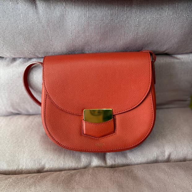 셀린느 스몰 트로트외르 백 (그레인 카프스킨)