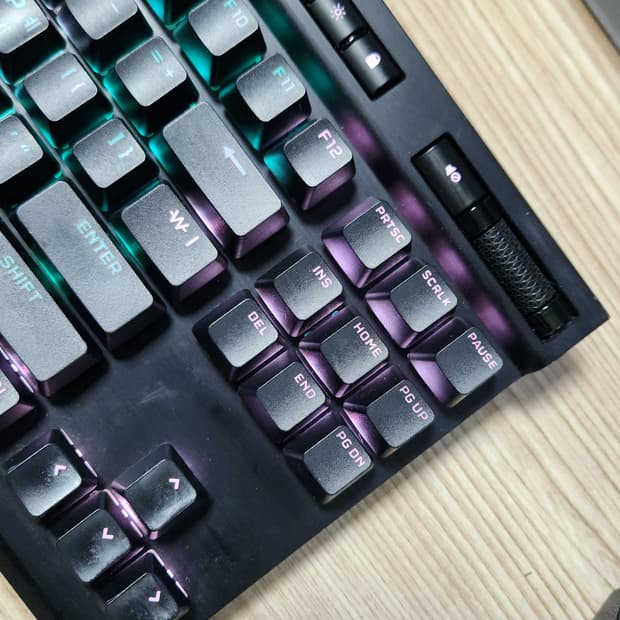 # 커세어 K70 RGB TKL 기계식 게이밍 유선 텐키리스 키보드