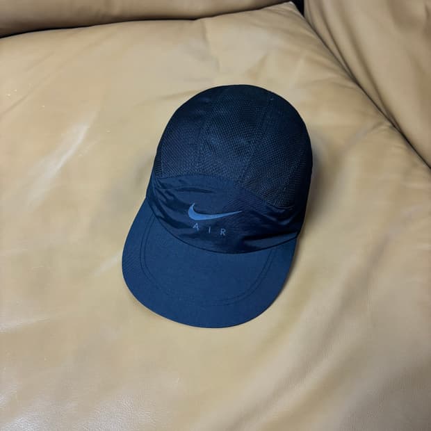 Supreme x Nike 슈프림x나이키 트레일 블랙 러닝 캠프캡 모자