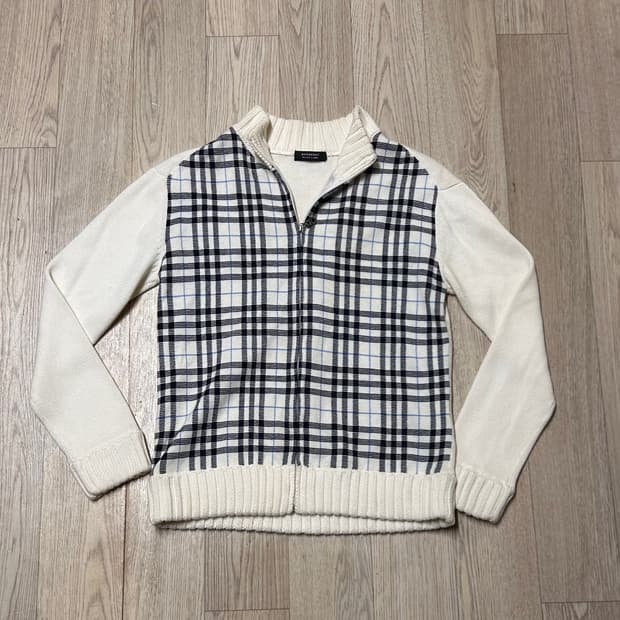 버버리 블랙라벨 정품 가디건 m