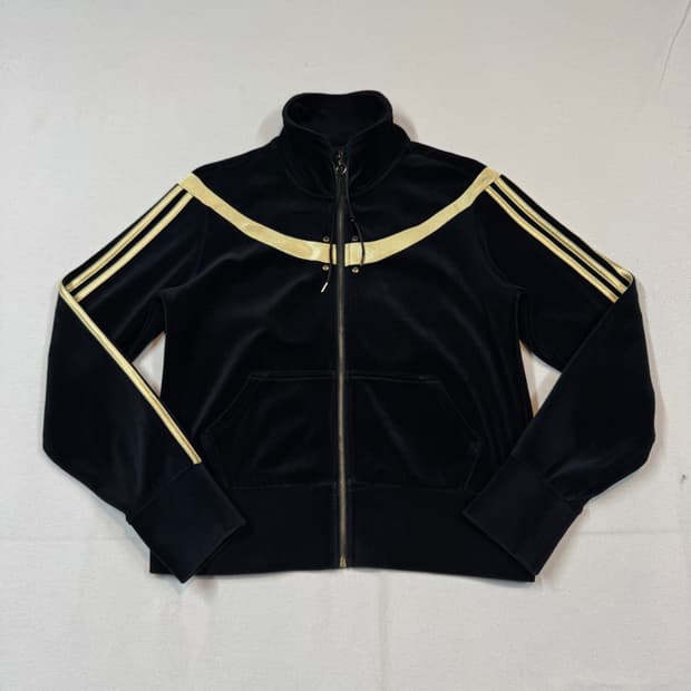 100) 아디다스 벨벳 트랙탑 블랙 골드 삼선 져지