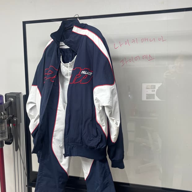 팔라스 후쿠오카 트랙 자켓