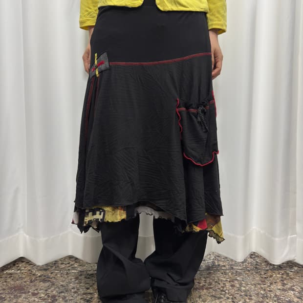 pause cafe design midi skirt