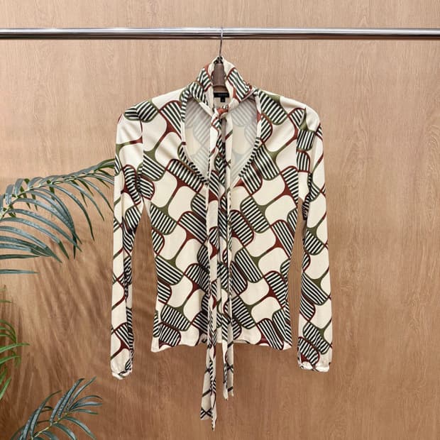 구찌 타이넥 리본 블라우스 기하학 패턴 디테일 아이보리 멀티컬러