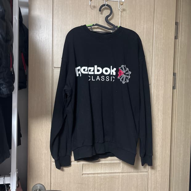 리복 맨투맨 M (가슴단면64 총장71)