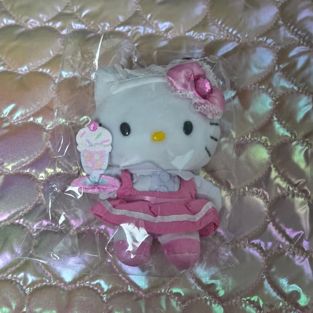 헬로키티 메이드 인형 키링 핑크