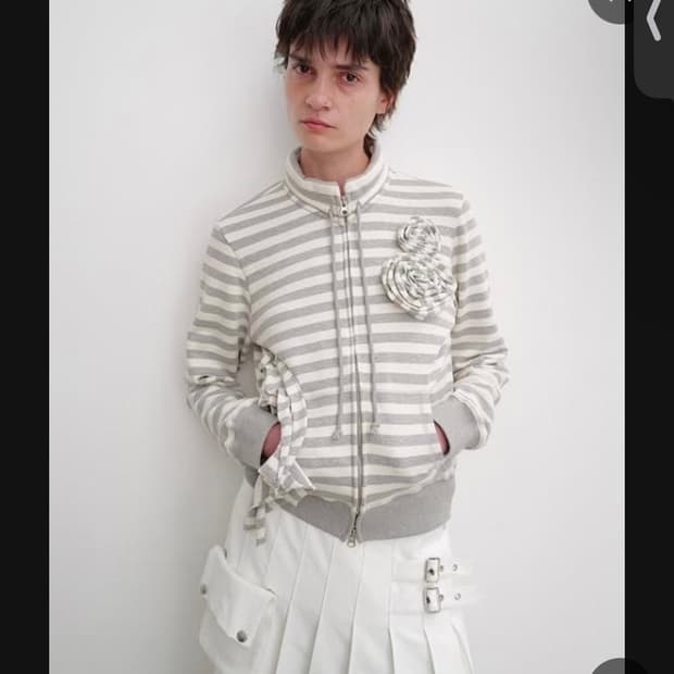 오픈와이와이 아플리케 집업 m