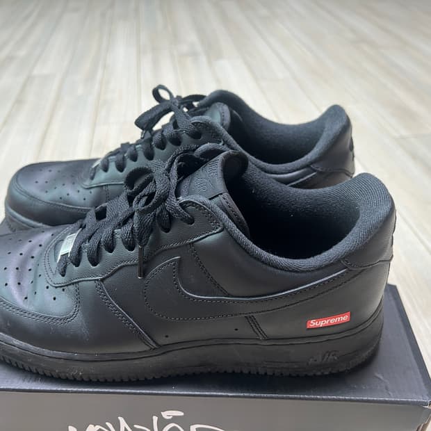 나이키 x 슈프림 에어포스 1 로우 블랙