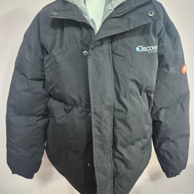 디스커버리 채널 후드 탈부착 패딩 블랙