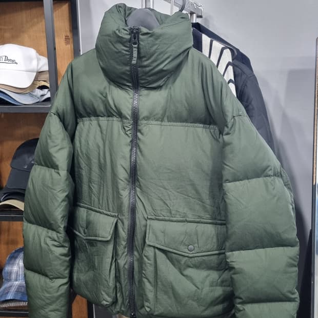 더 니트 컴퍼니 100~105size(M)구스다운 패딩 카키