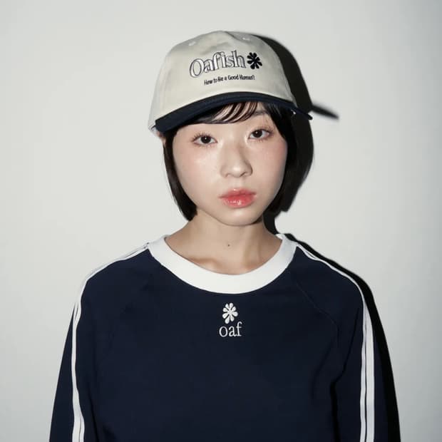 [새]오피쉬 레더 스트랩 캡모자 아이보리 네이비
