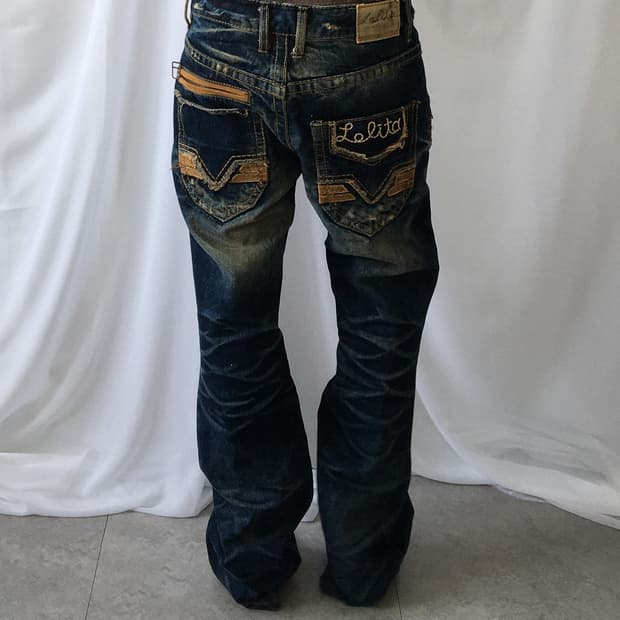 Washing denim pants