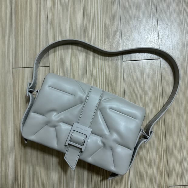 찰스앤키스 숄더백