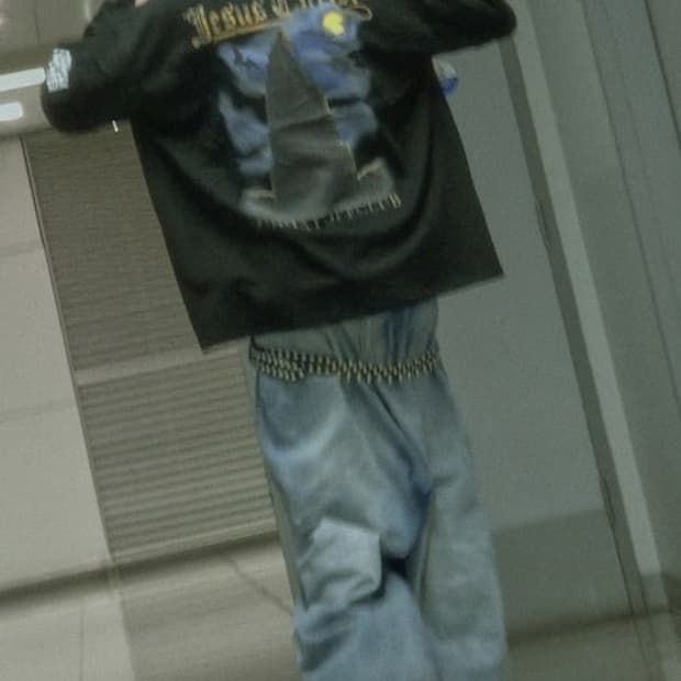 선데이오프클럽 Babel Tower 롱슬리브