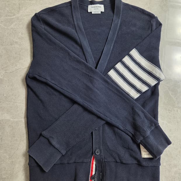 [정품] 톰브라운 라셀 스티치 사선 가디건