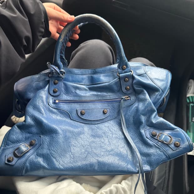 발렌시아가 모터백