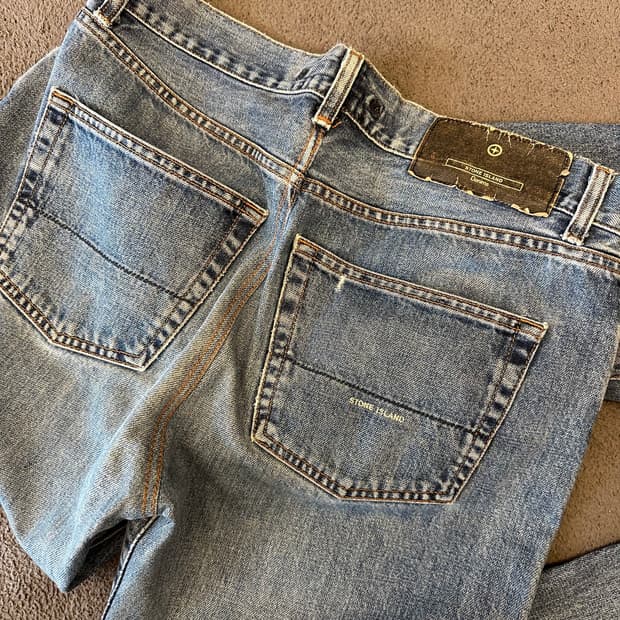 스톤아일랜드 데님 스트레이트 팬츠 처분 